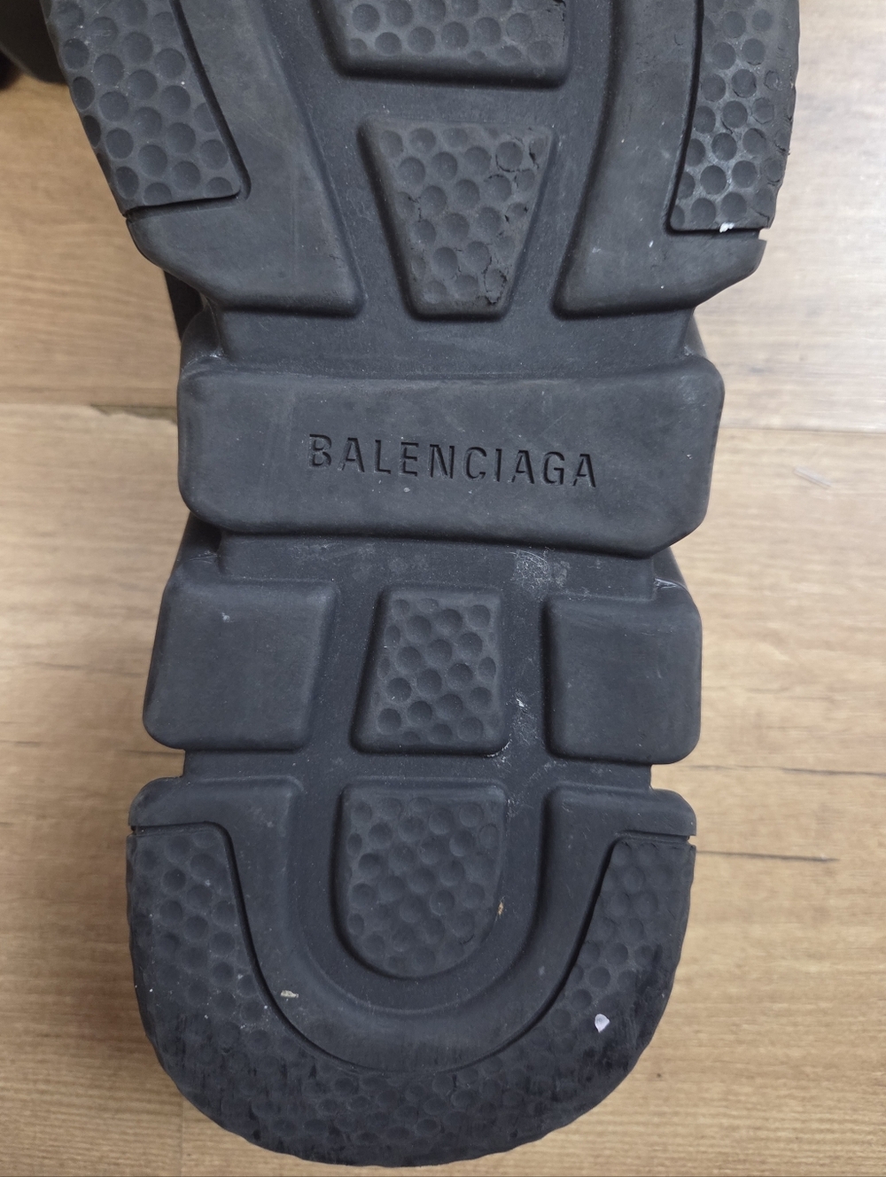 BALENCIAGA Speed Sneakers - Picture 9 of 10